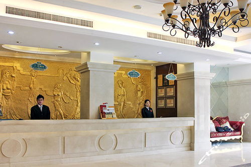 郑州金色维也纳酒店豪华单间 团购仅165元，高性价比住宿体验